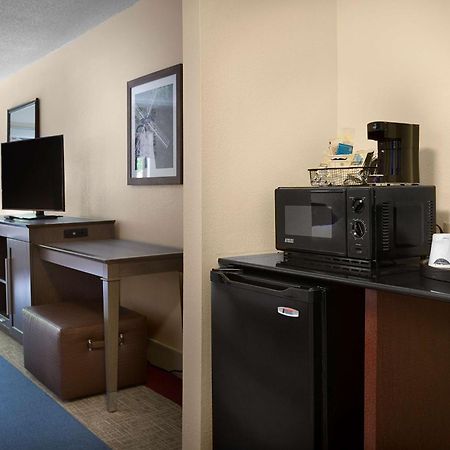 Hampton Inn Helen Bagian luar foto