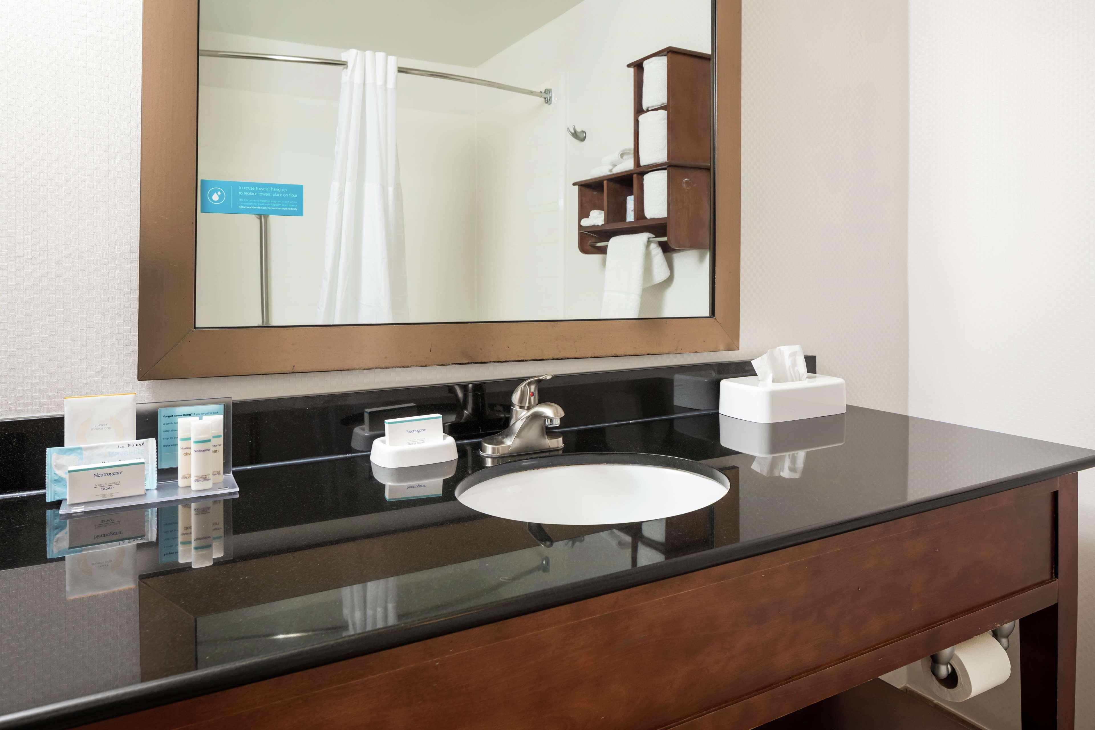 Hampton Inn Helen Bagian luar foto