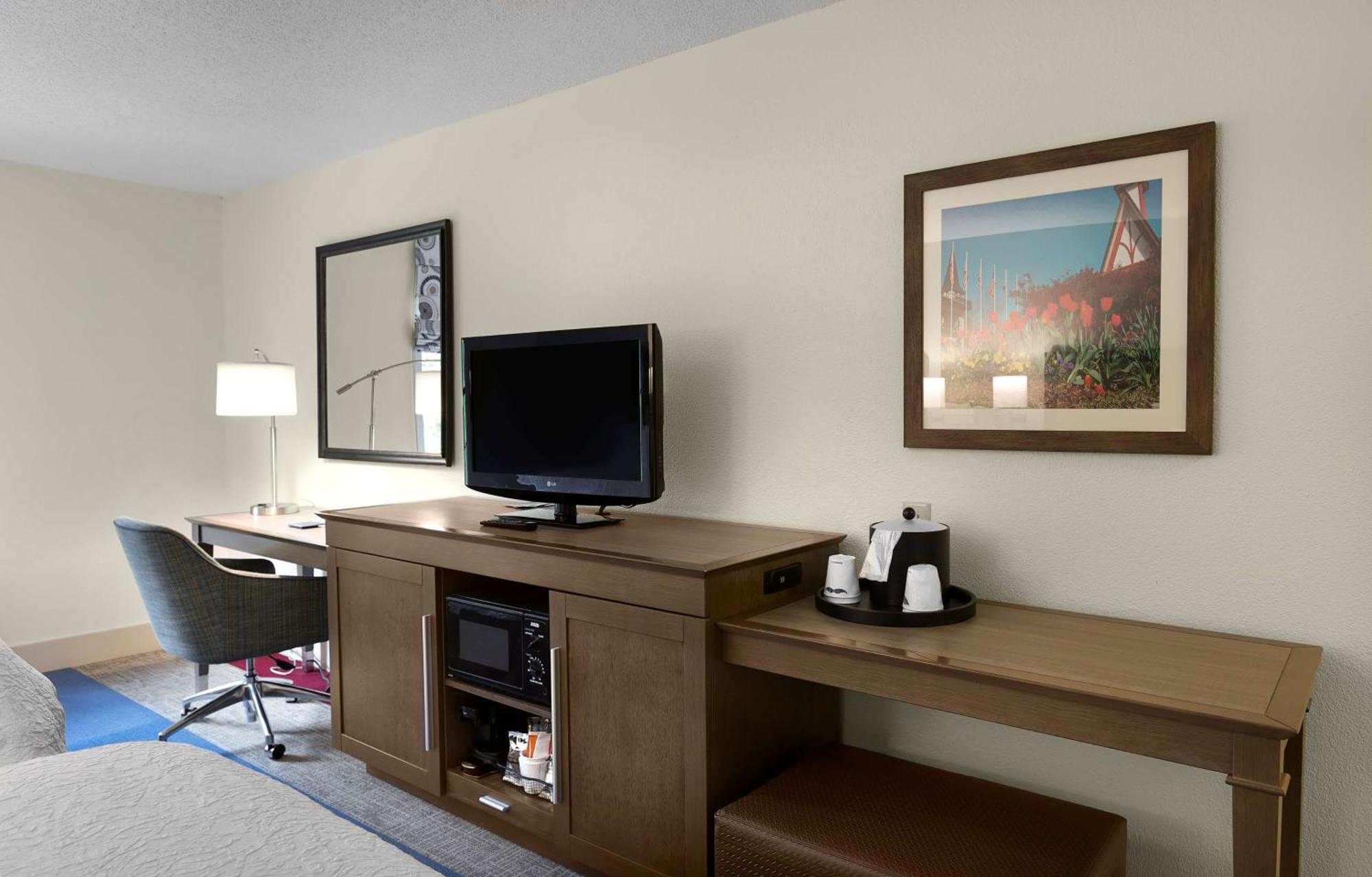 Hampton Inn Helen Bagian luar foto