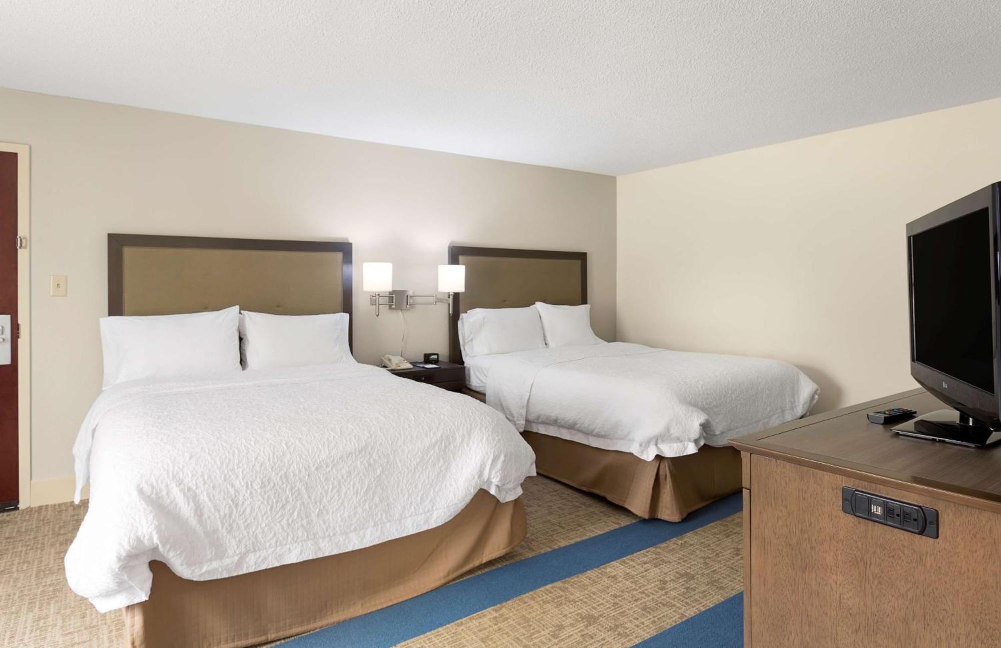 Hampton Inn Helen Bagian luar foto