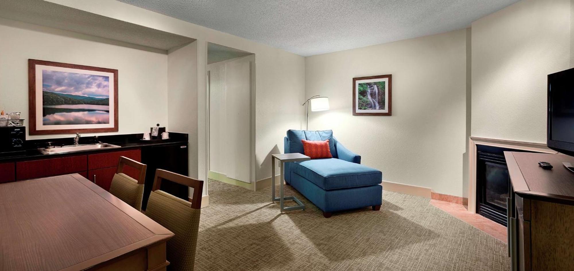Hampton Inn Helen Bagian luar foto