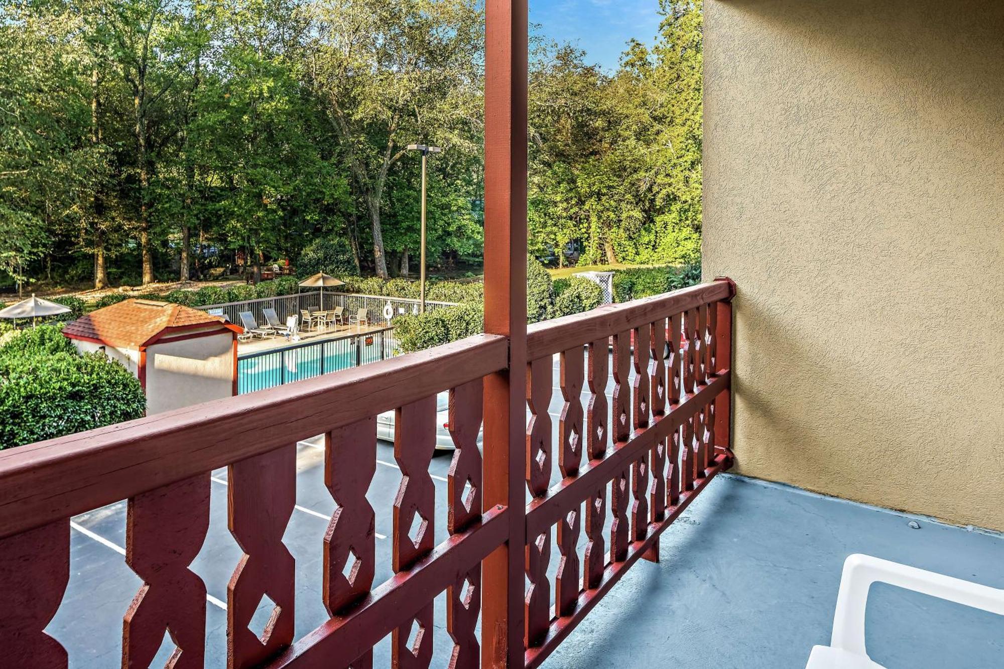 Hampton Inn Helen Bagian luar foto