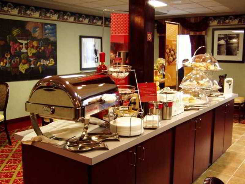 Hampton Inn Helen Bagian luar foto