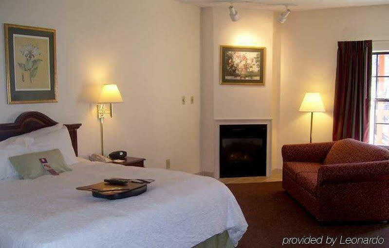 Hampton Inn Helen Bagian luar foto
